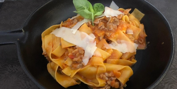 Pappardelle con ragu di black angus beef